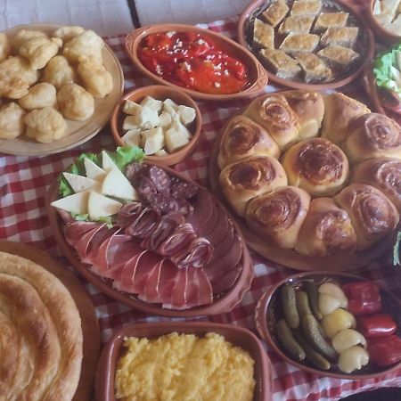 Rural Tourism/Ruralni Turizam Kisin Hotel Trebinje Buitenkant foto