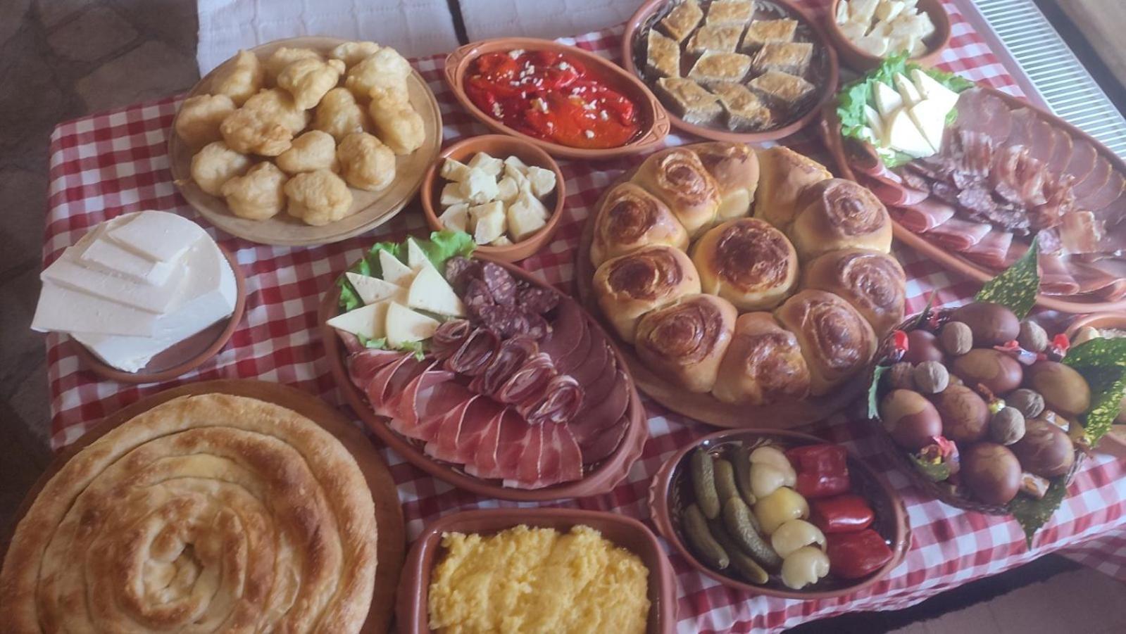 Rural Tourism/Ruralni Turizam Kisin Hotel Trebinje Buitenkant foto